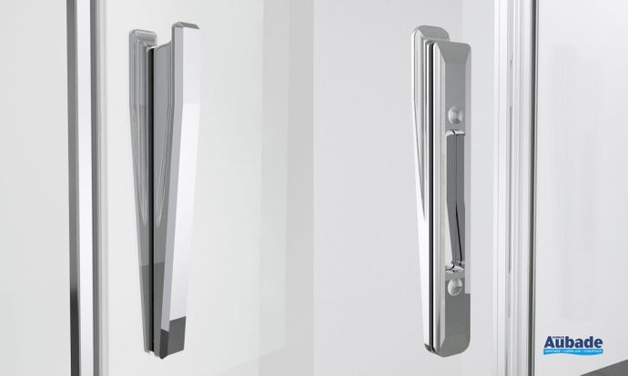 Paroi avec portes battantes Ophalys finition profilé poli brillant et verre transparent poignee poli brillant