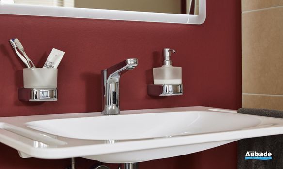 Lavabo plan de toilette PMR de la collection Derby Style par Vigour