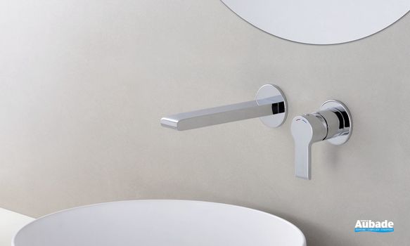 Robinet mitigeur lavabo mural avec collecteur et vidage Delta de la marque Cristina